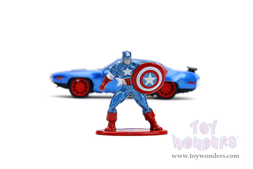 Jada Toys - Hollywood Rides | Marvel Avengers Plymouth GTX with Captain America Diecast Figure (1972, 1/32 scale diecast model car, Blue/Red and White Stripes) 33081