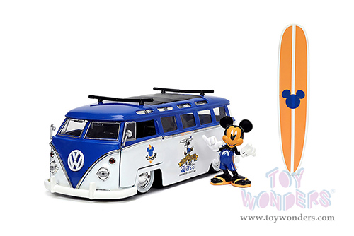 Jada Toys - Volkswagen T1 Bus with Surfboard and Mickey Mouse Diecast Figure (1/24, diecast model car, Blue/White) 33179