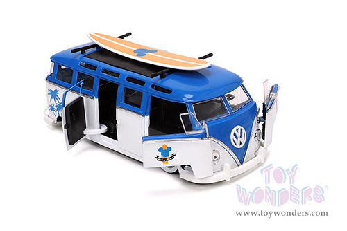 Jada Toys - Volkswagen T1 Bus with Surfboard and Mickey Mouse Diecast Figure (1/24, diecast model car, Blue/White) 33179