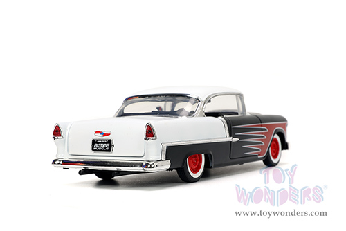 Jada Toys Bigtime Muscle - Chevrolet® Bel Air® Hardtop (1955, 1/24 scale diecast model car, Matte Black/White) 33546