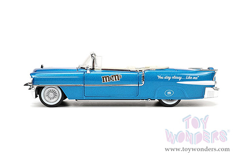 Jada Toys - Hollywood Rides | Cadillac&reg; Eldorado Convertible with Blue M&M's Diecast Figure (1956, 1/24, diecast model car, Blue) 33726