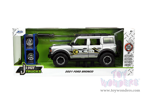 Jada Toys Just Trucks - Ford Bronco "KC HiLiTES" with Extra Wheels (2021, 1/24 scale diecast model car, Silver) 33852
