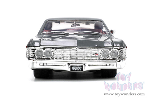 Jada Toys Bigtime Muscle - Chevrolet® Impala™ SS™ Hardtop (1967, 1/24 scale diecast model car, Gray/Burgundy) 33864