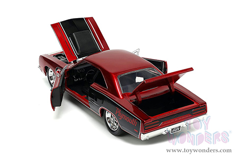 Jada Toys Bigtime Muscles - Plymouth Road Runner Hardtop (1970, 1/24 scale diecast model car, Candy Red with Flames) 33866