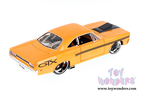 Maisto Custom Shop - Plymouth GTX Hardtop (1970, 1/25 scale diecast model car, Orange) 34016