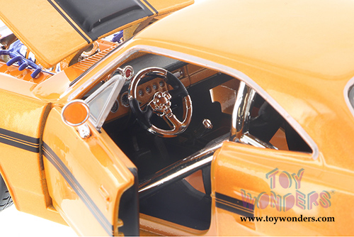 Maisto Custom Shop - Plymouth GTX Hardtop (1970, 1/25 scale diecast model car, Orange) 34016