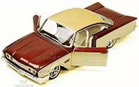 Show product details for Maisto Custom Shop -  Ford Starliner Hard Top (1960, 1:26, Asstd.) 34038
