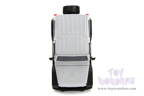 Jada Toys Just Trucks - Jeep® Wrangler with Extra Wheels (2007, 1/24 scale diecast model car, Light Gray/Black) 34194