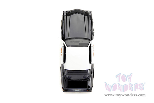 Jada Toys Bigtime Muscle - Chevrolet® Camaro® Z28 "Highway Drag" Police (1979, 1/24 scale diecast model car, Black/White) 34203/4