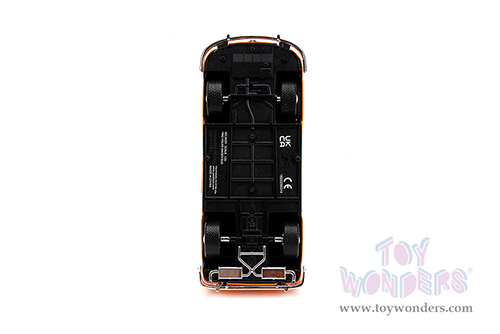 Jada Toys - Volkswagen Bus "Punch Buggy" Santa Monica Surf Club with Roof Rack and Surfboard (1962, 1/24 scale diecast model car, Orange w/ White) 34231/4