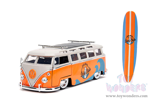 Jada Toys - Volkswagen Bus "Punch Buggy" Santa Monica Surf Club with Roof Rack and Surfboard (1962, 1/24 scale diecast model car, Orange w/ White) 34231/4
