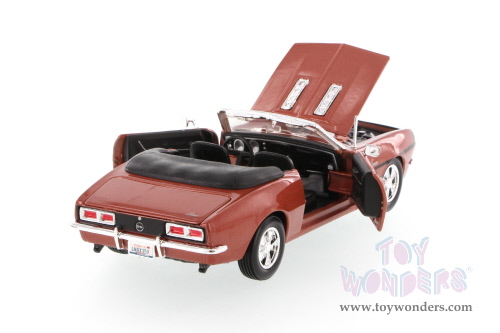 Showcasts - Chevrolet Camaro Hard Top & Chevrolet Camaro Convertible (1966 & 1968, 1/24 scale diecast model car, Asstd.) 34257/960