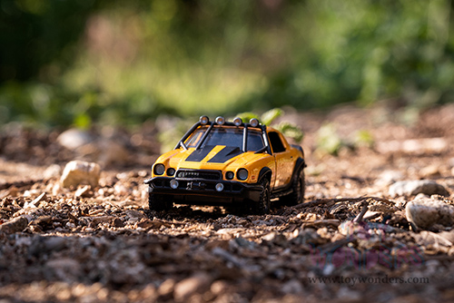 Jada Toys - Hollywood Rides | TRANSFORMERS 7 Chevrolet&reg; Camaro&reg; Bumblebee (1977, 1/32, diecast model car, Yellow/Black stripes) 34258/24