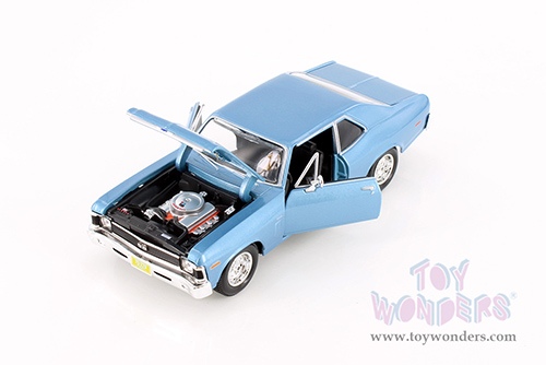 Showcasts® Collectibles - Chevrolet® Nova™ SS™ Hardtop (1970, 1/24 scale diecast model car, Asstd.) 34262 MAP: $19.99