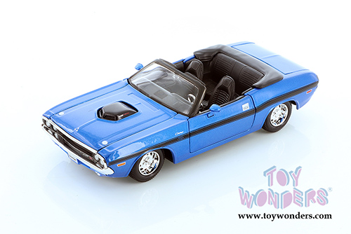 Showcasts&reg; Collectibles - Dodge Challenger R/T Coupe Hardtop & Convertible (1970, 1/24 scale diecast model car, Asstd.) 34263/4D