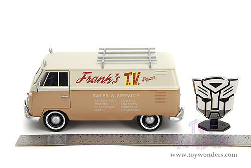 Jada Toys - Hollywood Rides | TRANSFORMERS 7 Volkswagen Bus WheelJack with Transformers Diecast Statue (1/24, diecast model car, Beige/Cream) 34264/4