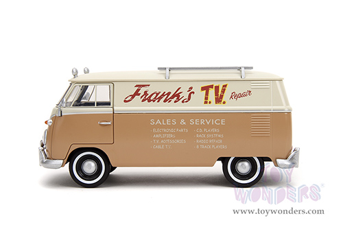 Jada Toys - Hollywood Rides | TRANSFORMERS 7 Volkswagen Bus WheelJack with Transformers Diecast Statue (1/24, diecast model car, Beige/Cream) 34264/4