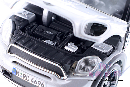 Showcasts - Mini Cooper Countryman w/ Sunroof (1/24 scale diecast model car, Silver) 34273