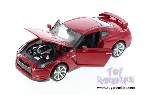 Showcasts Collectibles - Nissan GT-R Hardtop (2009, 1/24 scale diecast model car, Asstd.) 34294/2
