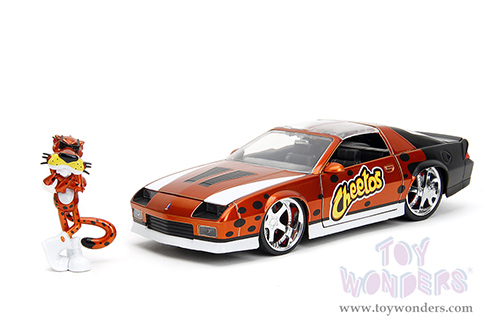 Jada Toys - Hollywood Rides | Chevrolet® Camaro® Z/28 with Chester Cheetah Diecast Figure "Cheetos" (1985, 1/24, diecast model car, Orange/Black) 34384/4