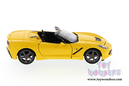 Showcasts  Collectibles - Chevrolet Corvette Stingray Hardtop/Convertible (2014, 1/24 scale diecast model car, Asstd.) 34501/05