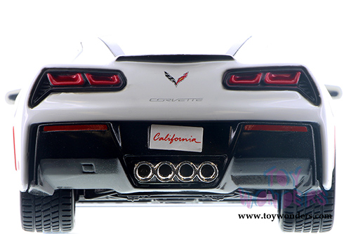 Showcasts Collectibles - Chevrolet Corvette Stingray Hardtop (2014, 1/24 scale diecast model car, Asstd.) 34505