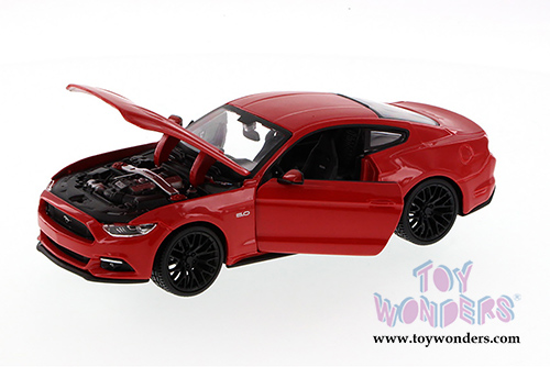 Showcasts Collectibles - Ford Mustang Hardtop (2015, 1/24 scale diecast model car, Asstd.) 34508