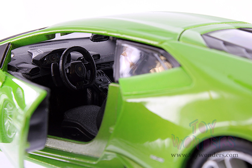 Showcasts® Collectibles - Lamborghini Huracán Coupé (1/24 scale diecast model car, Asstd.) 37509 MAP: $19.99