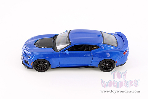 Showcasts® Collectibles - Chevrolet® Camaro® ZL1 Hardtop (2017, 1/24 scale diecast model car, Asstd.) 34512 MAP: $19.99
