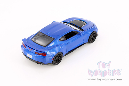 Showcasts® Collectibles - Chevrolet® Camaro® ZL1 Hardtop (2017, 1/24 scale diecast model car, Asstd.) 34512 MAP: $19.99