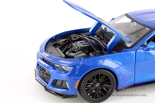 Showcasts® Collectibles - Chevrolet® Camaro® ZL1 Hardtop (2017, 1/24 scale diecast model car, Asstd.) 34512 MAP: $19.99