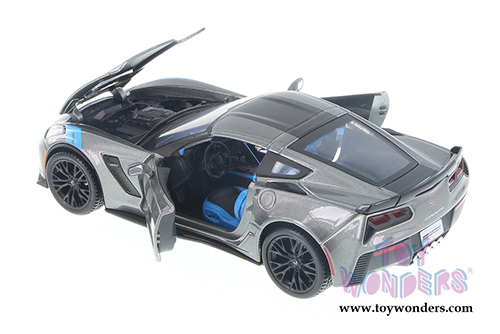 Showcasts® Collectibles - Chevrolet® Corvette® Grand Sport™ Hardtop (2017, 1/24 scale diecast model car, Asstd.) 37516 MAP: $19.99