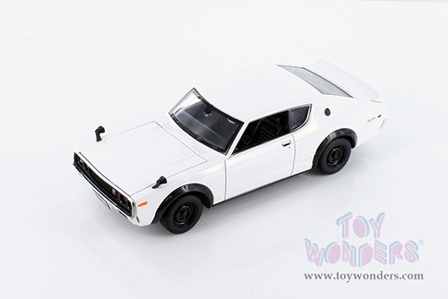 Showcasts Collectibles - Nissan Skyline 2000 GT-R KPGC110 Hardtop (1973, 1/24 scale diecast model car, White) 34528
