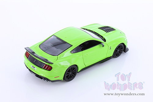 Showcasts Collectibles - Ford Mustang Shelby&reg; GT500&reg; Hardtop (2020, 1/24 scale diecast model car, Asstd.) 34532