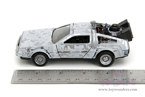 Jada Toys - Hollywood Rides | DeLorean DMC (Time Machine) "Back to the Future Part I" (1985) Movie (1/32 scale diecast model car, Frost Brush Metal) 34785