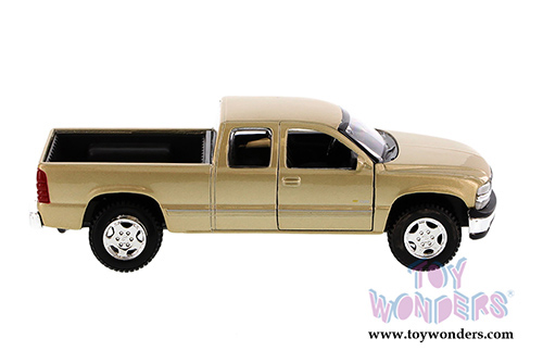 Showcasts Collectibles - Chevy&reg; Silverado Pickup Truck (1/27 scale diecast model car, Asstd.) 34941/2