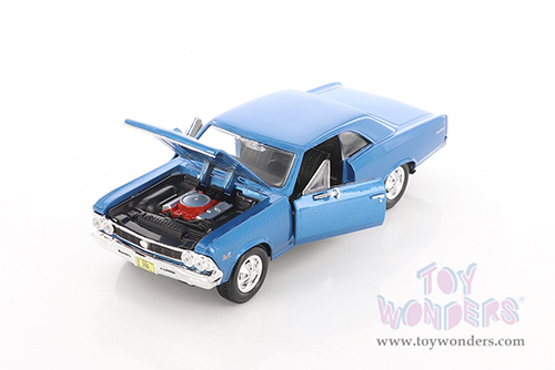 Showcasts&reg; Collectibles - Chevrolet Chevelle SS396 Hardtop (1966, 1/24 scale diecast model car, Asstd.) 34960