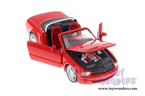 Showcasts Collectibles - Ford Mustang Concept Convertible (2005, 1/24 scale die cast model car, Red) 34970
