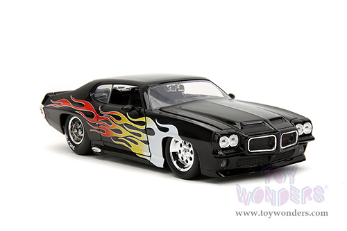 Jada Toys Bigtime Muscle - Pontiac® GTO® Judge Hardtop (1971, 1/24 scale diecast model car, Black with Flames) 35022