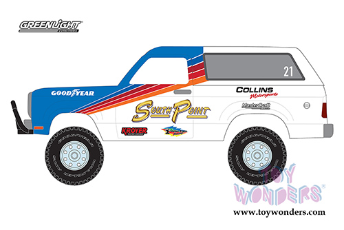 Greenlight - All Terrain Series 6 | Dodge Ramcharger South Point (1977, 1/64 scale diecast model car, White/Blue) 35090C/48