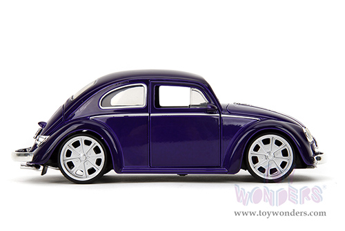 Jada Toys - Hollywood Rides | Volkswagen Beetle with Wednesday Addams and Thing Diecast Figures (1/24, diecast model car, Purple) 35131