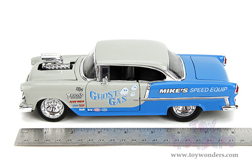 Jada Toys Bigtime Muscle - Chevrolet® Bel Air® "Ghost Gas - Mike's Speed Equip" Hardtop (1955, 1/24 scale diecast model car, Light Gray/Blue) 35211