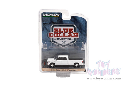 Greenlight - Blue Collar Collection Series 10 | Ram 2500 Tradesman Pickup Truck with Snow Plow (2019, 1/64 scale diecast model car, White) 35220E/48