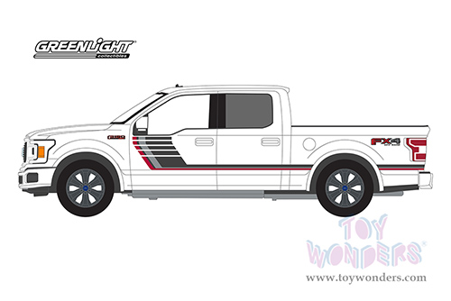 Greenlight - All Terrain Series 14 | Ford F-150 Lariat FX4 Special Edition (2018, 1/64 scale diecast model car, Oxford White) 35250D/48