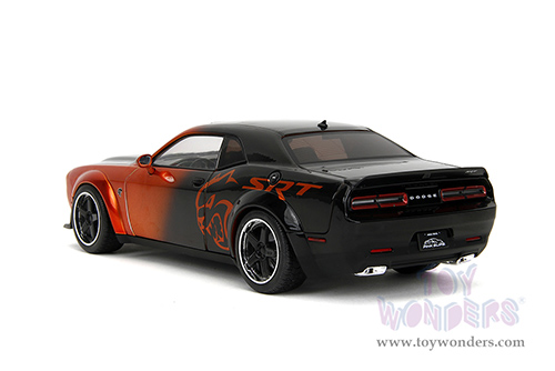 Jada Toys Pink Slips - Dodge Challenger SRT Hellcat Redeye Widebody with Display Base (2015, 1/18 scale diecast model car, Orange/Black) 35722