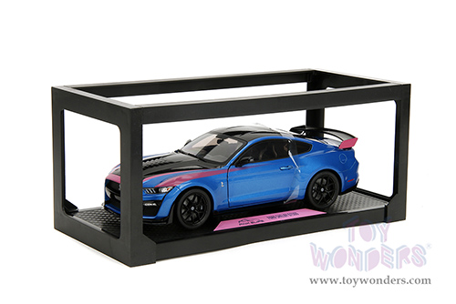 Jada Toys Pink Slips - Ford Mustang Shelby® GT500® with Display Base (2020, 1/18 scale diecast model car, Blue/Black with Pink stripes) 35723