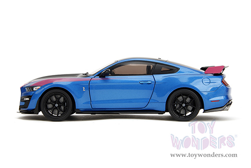 Jada Toys Pink Slips - Ford Mustang Shelby® GT500® with Display Base (2020, 1/18 scale diecast model car, Blue/Black with Pink stripes) 35723
