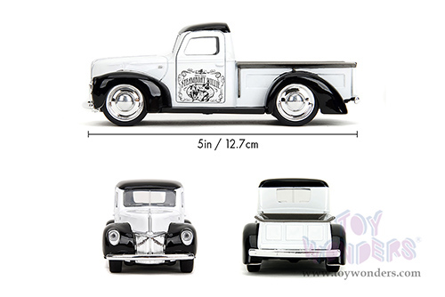 Jada Toys - Hollywood Rides | Disney Mickey Mouse Ford Pickup - Steamboat Willie Theme (1941, 1/32 scale diecast model car, Black/White) 36091
