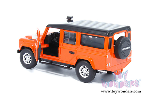 Tayumo - Land Rover Defender 110 (1/36 scale diecast model car, Tangiers Orange) 36100010