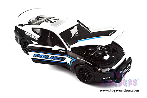 Maisto Premiere - Ford Mustang GT Police (2015, 1/18 scale diecast model car, Black/White) 36203P